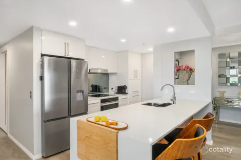 Property photo of 505/185 Redcliffe Parade Redcliffe QLD 4020