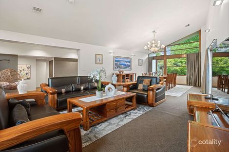 Property photo of 61 Streeton Crescent Ivanhoe East VIC 3079