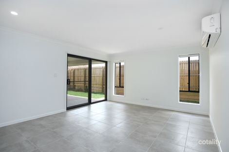 Property photo of 2/10 Melanie Street Cotswold Hills QLD 4350