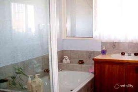 Property photo of 30 Elmsford Court Keysborough VIC 3173