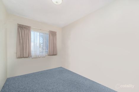 2/52 Prince Edward Pde, Redcliffe, QLD 4020