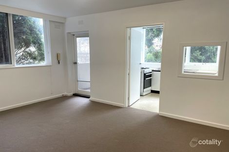 Property photo of 2/29 May Road Toorak VIC 3142