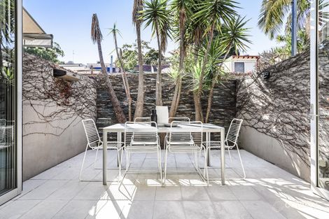 Property photo of 82 Boronia Street Redfern NSW 2016