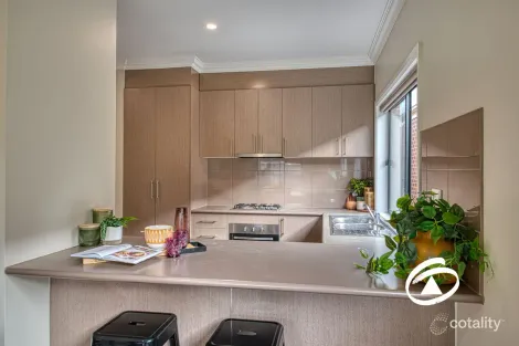 Property photo of 23 Cohens Way Pakenham VIC 3810