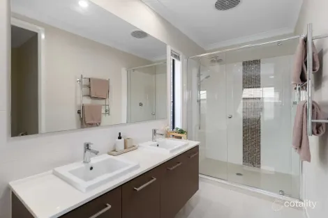 Property photo of 19 Markwell Crescent Mango Hill QLD 4509