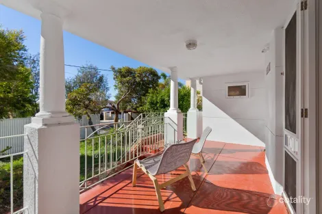 45 Brighton Rd, Scarborough, WA 6019