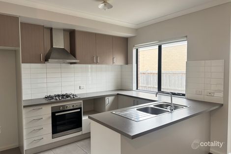 Property photo of 4 Precinct Walk Clyde North VIC 3978