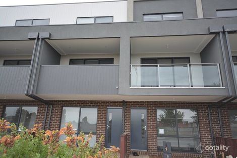 8/1 Village Way, Pakenham, VIC 3810