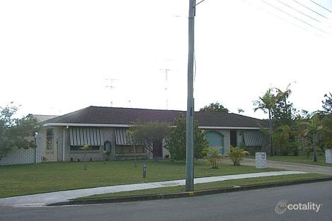 17 Adams Ave, Miami, QLD 4220