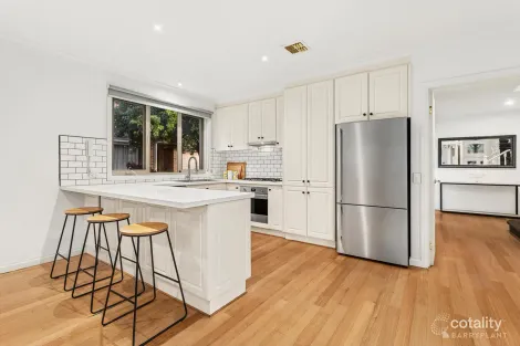 Property photo of 2/1 Warringal Street Bulleen VIC 3105