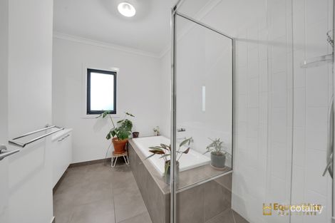 Property photo of 7 Huron Road Manor Lakes VIC 3024