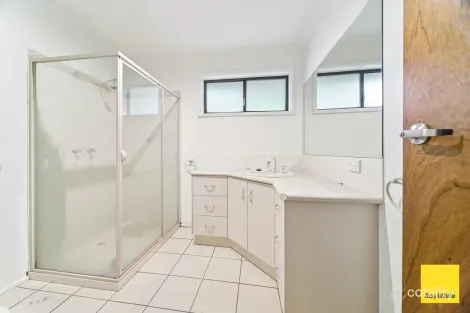 Property photo of 176 Aspinall Street Kangaroo Flat VIC 3555