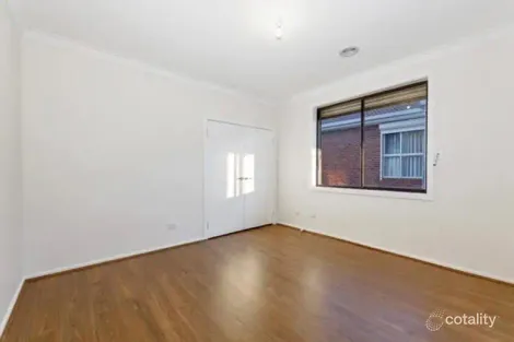 Property photo of 15 Ashleigh Crescent Meadow Heights VIC 3048