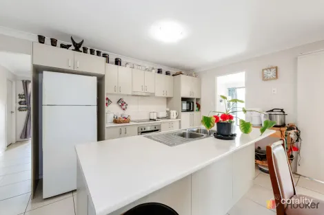 Property photo of 41 Dawson Avenue Thabeban QLD 4670