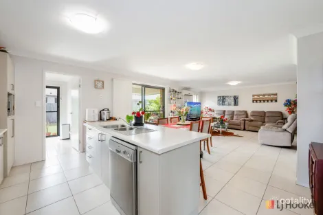 Property photo of 41 Dawson Avenue Thabeban QLD 4670