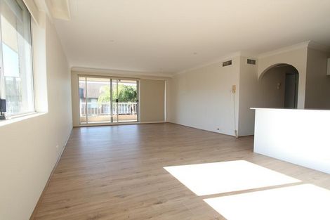 Property photo of 24/7 Mead Drive Chipping Norton NSW 2170