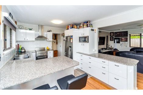 Property photo of 6 Plover Avenue Paradise Point QLD 4216