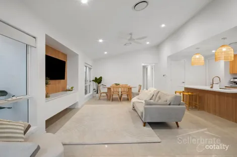 Property photo of 4 Panorama Place Bahrs Scrub QLD 4207