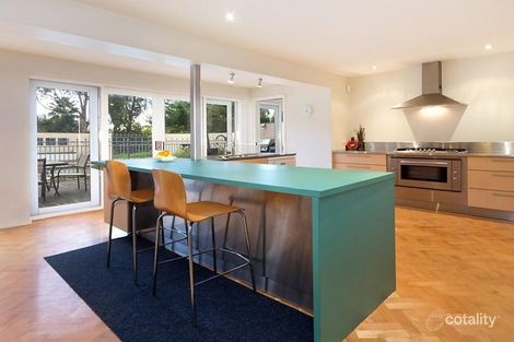 Property photo of 8 Bright Crescent Mount Eliza VIC 3930