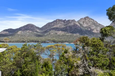 11 Esplanade East, Coles Bay, TAS 7215