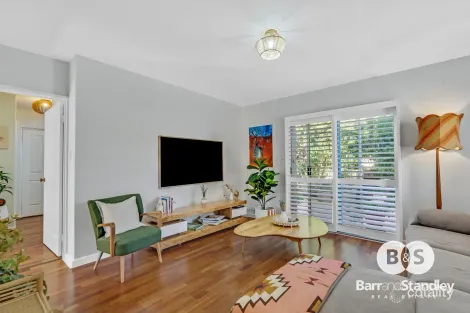 Property photo of 1/16 Upper Esplanade Bunbury WA 6230