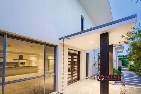 Property photo of 3 Lakelands Drive Merrimac QLD 4226