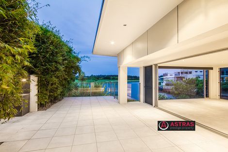 Property photo of 3 Lakelands Drive Merrimac QLD 4226