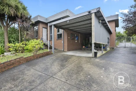 211 Larter St, Canadian, VIC 3350