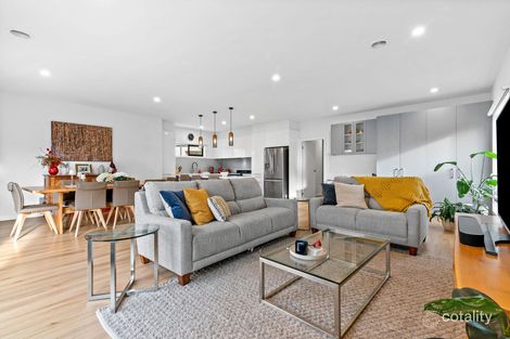 Property photo of 1/3 Portrush Grove Mornington VIC 3931