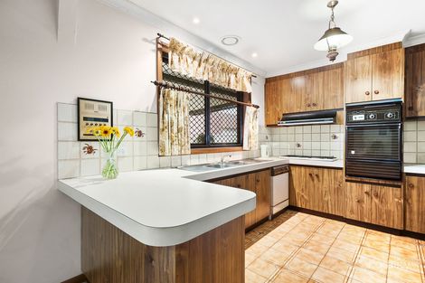 Property photo of 19 Thackeray Quadrant Avondale Heights VIC 3034