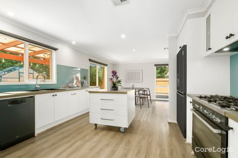 Property photo of 17 Sunny Park Close Gisborne VIC 3437