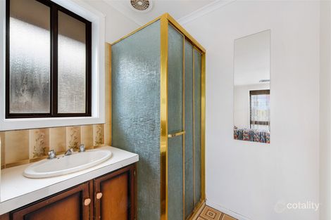 Property photo of 6 Chester Crescent Deer Park VIC 3023