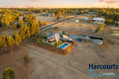 Property photo of 17 Thornbill Place Lower Chittering WA 6084