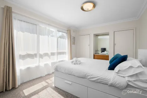 Property photo of 18 Walpole Avenue Indented Head VIC 3223