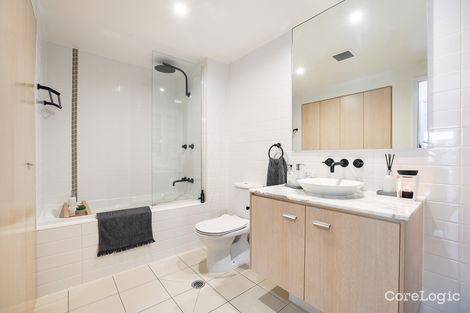 Property photo of 104/1-7 Moores Crescent Varsity Lakes QLD 4227