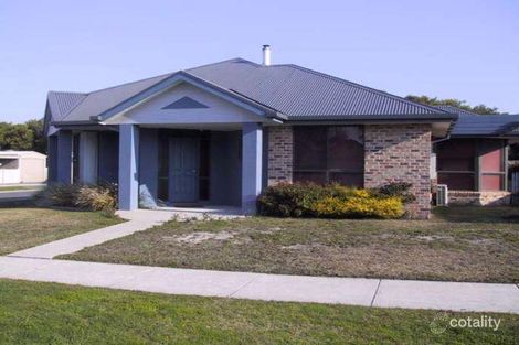 15 Woodland Heath Dr, Inverloch, VIC 3996