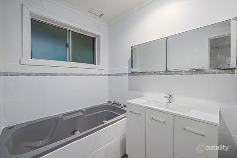 Property photo of 35 Summerlea Road Mount Dandenong VIC 3767