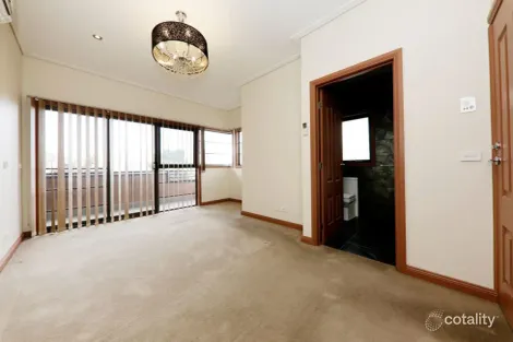 Property photo of 21B Kingsley Grove Mount Waverley VIC 3149