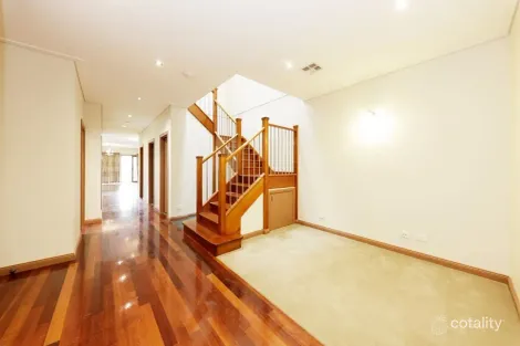 Property photo of 21B Kingsley Grove Mount Waverley VIC 3149