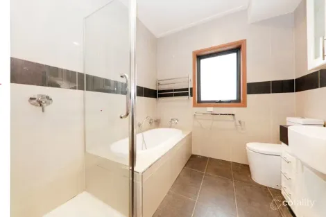 Property photo of 21B Kingsley Grove Mount Waverley VIC 3149