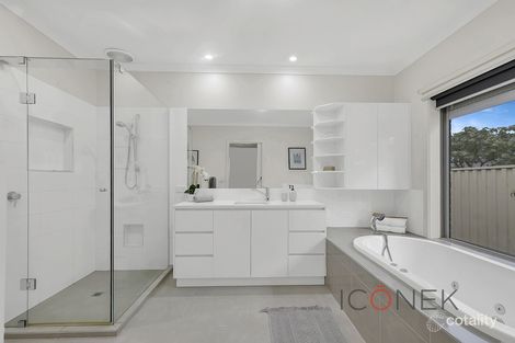 Property photo of 120 Moffat Drive Lalor VIC 3075