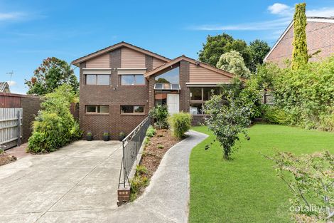2 Solar Ct, Glen Waverley, VIC 3150