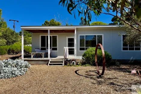 Property photo of 10 Fourth Street Sapphiretown SA 5222