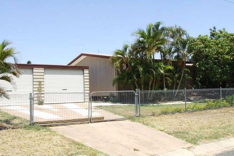 Property photo of 13 Pryor Place Emerald QLD 4720