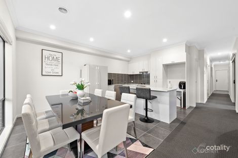 Property photo of 51 Gledhill Street Narre Warren South VIC 3805