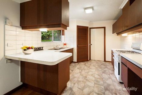 Property photo of 19 The Glen Donvale VIC 3111