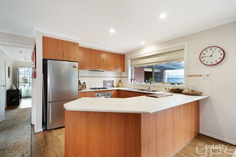 Property photo of 5 Redleaf Close Lara VIC 3212