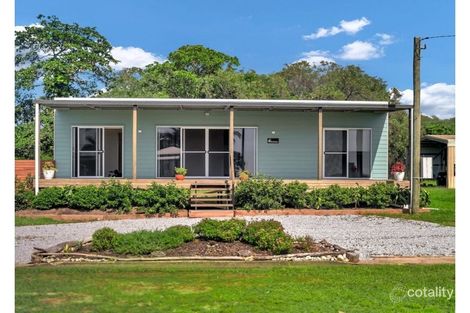 13 Taylor St, Tully Heads, QLD 4854