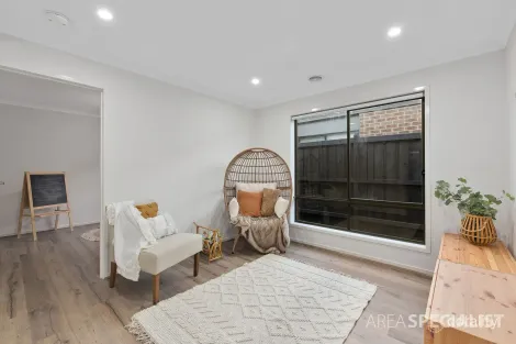 Property photo of 87 Castillo Avenue Clyde North VIC 3978