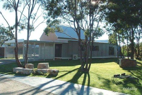 6/8 Seventh Pde, Raymond Island, VIC 3880